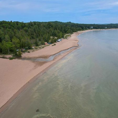 Harbor Cove'S Scenic Solitude Villa Harbor Springs Exterior photo